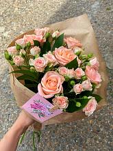 Букет цветов из:  Розы #REPLACE_PRED# Сакмара