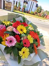 Букет цветов из:  Герберы #REPLACE_PRED# Сакмара