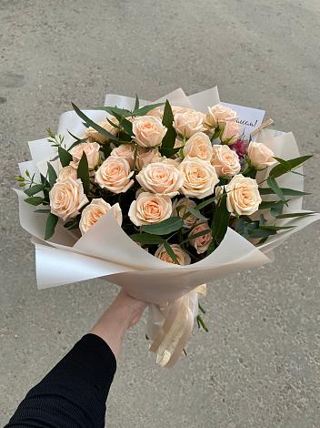Букет Кремовые розы Латте в Сакмара
